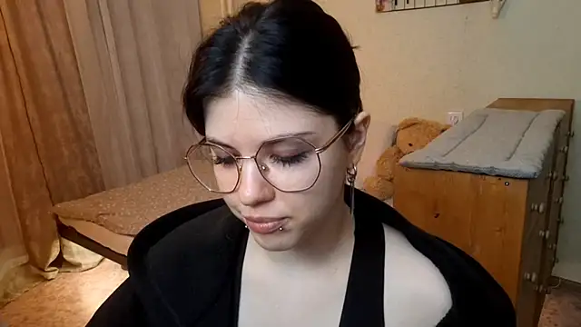 MiaTemptress online show from April 2026 02:18:02 PM