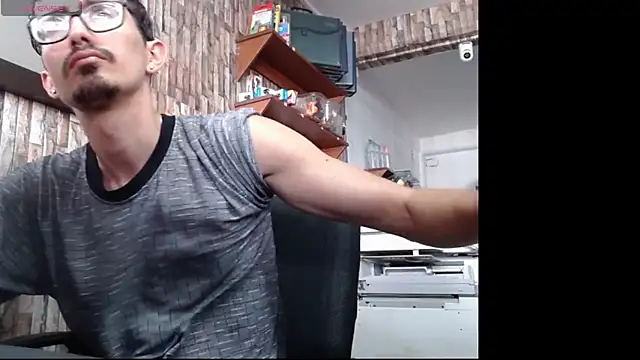 jhosuamoore online show from March 2026 06:58:02 PM