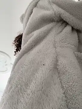 LINDA EF online show from April 2026 12:10:01 PM