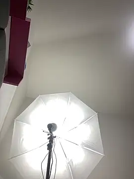 LINDA EF online show from April 2026 12:28:02 PM