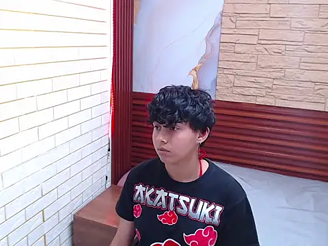 mauren icarus online show from March 2026 08:37:01 PM