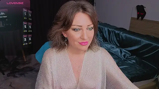 Sirena Fly online show from May 2026 09:44:02 PM