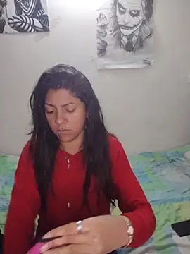 Melaniecurvy online show from April 2026 07:14:01 PM