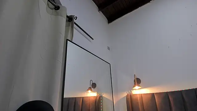 selena  smith1 online show from March 2026 04:46:01 AM