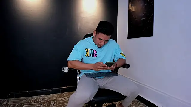 Floyd212 Vibes online show from March 2026 11:21:02 PM