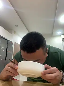 Cunzhangshibage02 online show from April 2026 11:29:01 PM