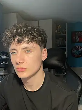 Snapshot of Fideito11 chatting on April 2026 05:53:02 PM Fideito11 online show from April 2026 05:53:02 PM