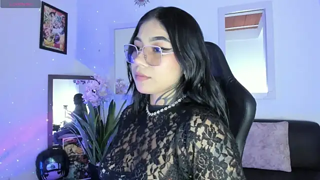Snapshot of Dimitra_hells chatting on July 2026 10:03:01 PM Dimitra hells online show from July 2026 10:03:01 PM