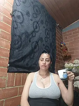 Snapshot of Alexandrina chatting on May 2026 12:04:01 AM Alexandrina online show from May 2026 12:04:01 AM