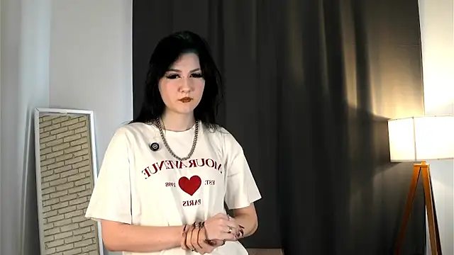 JohnaDoria online show from March 2026 05:02:01 AM