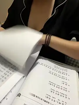 Xiaomee online show from March 2026 12:55:02 PM