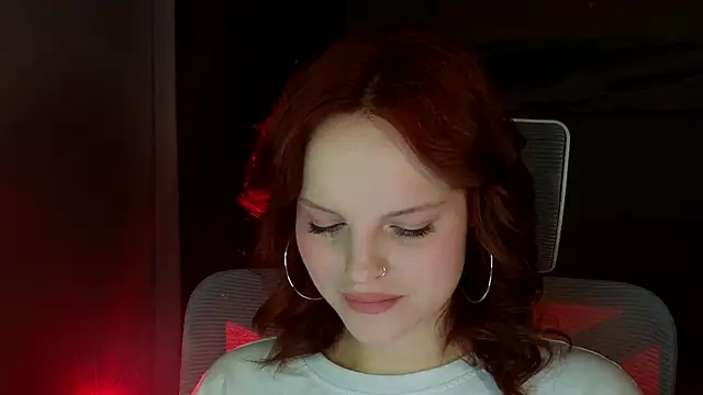 mollybossy online show from April 2026 07:40:02 PM