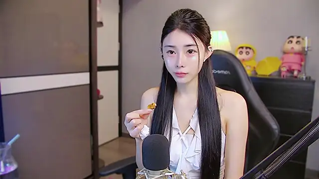 Snapshot of XiaoYuBao- chatting on May 2026 04:26:01 PM XiaoYuBao- online show from May 2026 04:26:01 PM