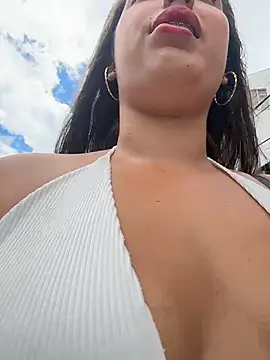 Naughty-Samanta- online show from May 2026 04:34:02 PM