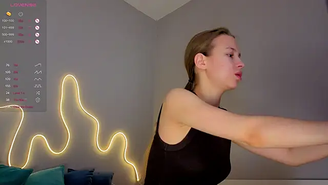 Snapshot of Emma_dream_ chatting on July 2026 01:38:01 AM Emma dream online show from July 2026 01:38:01 AM
