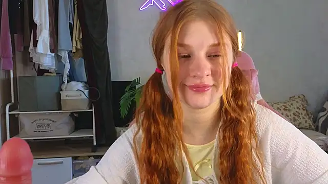 GoldenSunBunny online show from May 2026 11:15:01 AM