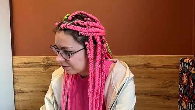 KlairRoms online show from March 2026 04:06:02 AM