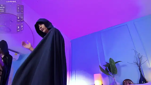 Cheys Mast online show from April 2026 07:55:02 PM