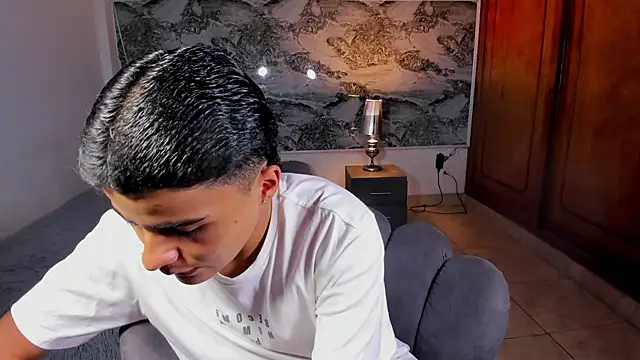 Liam Dustin online show from May 2026 08:13:02 PM