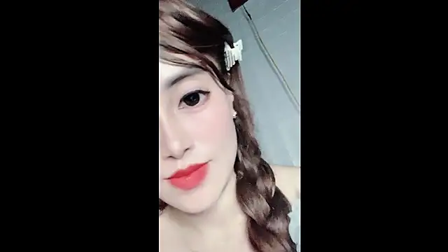 Snapshot of Mi-Cherry chatting on March 2026 08:19:01 AM Mi-Cherry online show from March 2026 08:19:01 AM