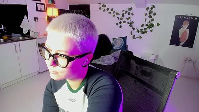 VexaVeylish online show from June 2026 06:42:02 PM