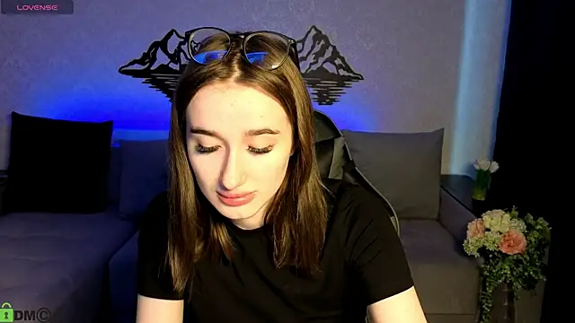 Snapshot of Lady_Sunrise12 chatting on May 2026 12:49:01 AM Lady Sunrise12 online show from May 2026 12:49:01 AM