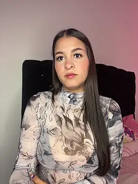 DanielaZavarce  online show from April 2026 04:31:02 PM