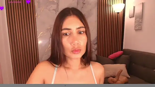 Snapshot of LucyBecker chatting on April 2026 06:05:01 PM LucyBecker online show from April 2026 06:05:01 PM