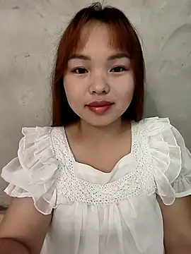 Snapshot of Mina_xYx chatting on May 2026 01:57:01 AM Mina xYx online show from May 2026 01:57:01 AM