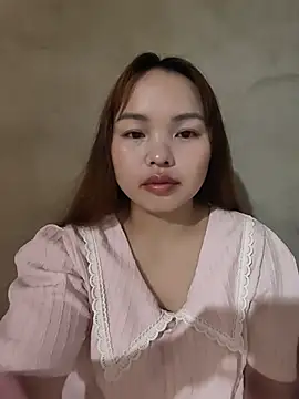 Snapshot of Mina_xYx chatting on May 2026 01:56:01 AM Mina xYx online show from May 2026 01:56:01 AM