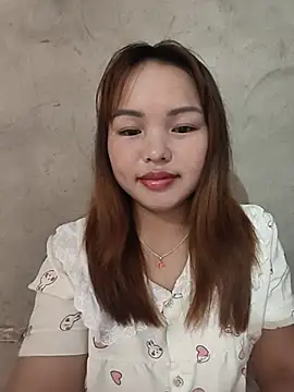 Snapshot of Mina_xYx chatting on June 2026 04:15:02 AM Mina xYx online show from June 2026 04:15:02 AM