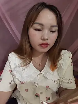 Snapshot of Mina_xYx chatting on June 2026 02:56:02 PM Mina xYx online show from June 2026 02:56:02 PM