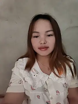Snapshot of Mina_xYx chatting on July 2026 03:21:01 AM Mina xYx online show from July 2026 03:21:01 AM