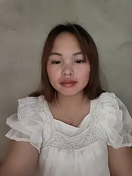 Snapshot of Mina_xYx chatting on July 2026 01:21:01 PM Mina xYx online show from July 2026 01:21:01 PM