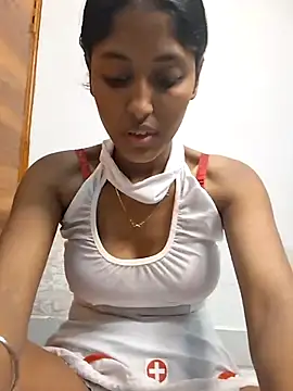 Pari lovers online show from April 2026 02:53:01 PM