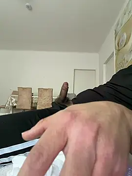 bobi7v online show from June 2026 03:54:02 PM
