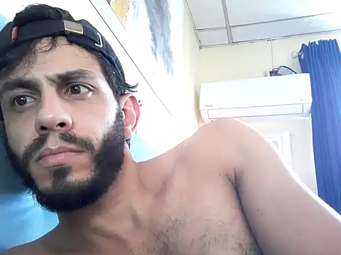 Snapshot of LatinBigClouds22cm chatting on March 2026 05:49:01 PM LatinBigClouds22cm online show from March 2026 05:49:01 PM