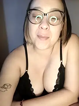 lua-bfly online show from May 2026 10:51:01 PM
