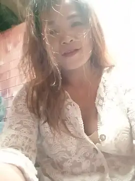 Snapshot of maymay121 chatting on July 2026 02:24:02 PM maymay121 online show from July 2026 02:24:02 PM
