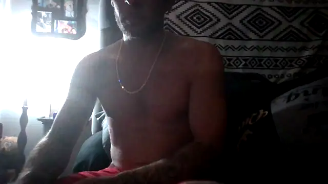 Snapshot of Envyussfantasy chatting on April 2026 07:36:02 AM Envyussfantasy online show from April 2026 07:36:02 AM