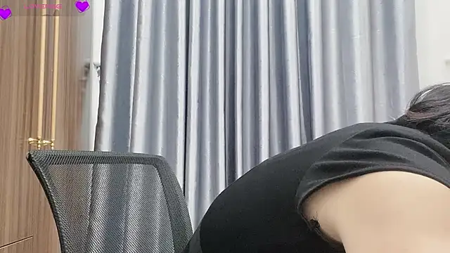 Snapshot of Ryo-Jisoo chatting on June 2026 02:01:02 AM Ryo-Jisoo online show from June 2026 02:01:02 AM