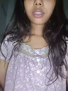 Candyy crushh online show from July 2026 11:18:01 PM