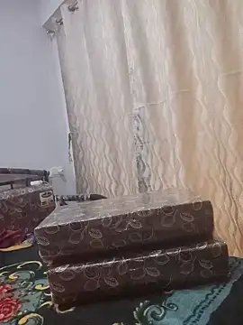 Candyy crushh online show from August 2026 12:59:02 PM