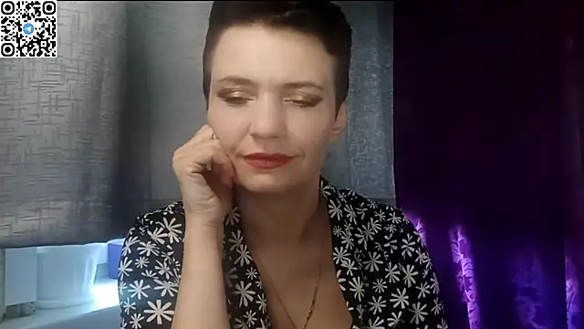 HotMamaQueen234 online show from May 2026 10:30:01 AM