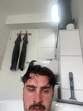 Youngbooy44 online show from March 2026 11:13:01 AM