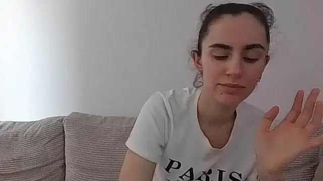 Snapshot of starlight_mo chatting on March 2026 03:44:02 PM starlight mo online show from March 2026 03:44:02 PM