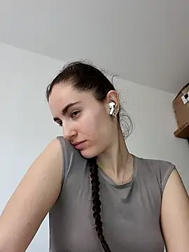 Snapshot of starlight_mo chatting on April 2026 04:30:01 PM starlight mo online show from April 2026 04:30:01 PM