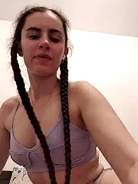 Snapshot of starlight_mo chatting on April 2026 07:51:01 PM starlight mo online show from April 2026 07:51:01 PM
