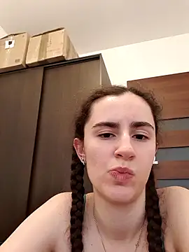Snapshot of starlight_mo chatting on May 2026 04:04:02 PM starlight mo online show from May 2026 04:04:02 PM