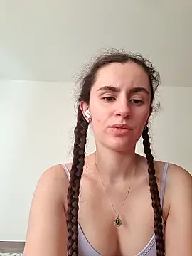 Snapshot of starlight_mo chatting on June 2026 04:11:01 PM starlight mo online show from June 2026 04:11:01 PM